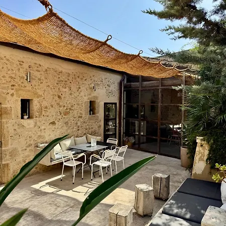 Domaine De Ribaute 4*