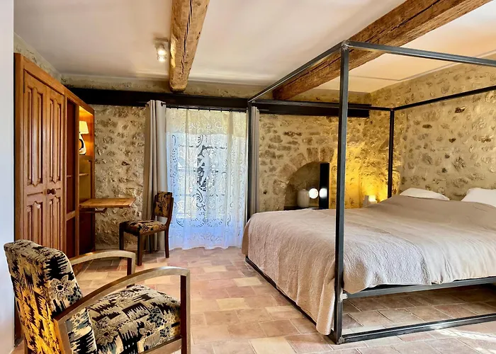 Domaine De Ribaute Guest house